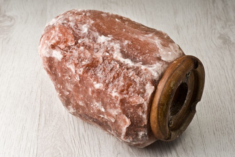 Read more about the article Salt Lamp Uses: A Comprehensive List